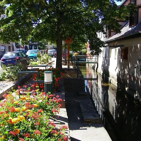 Holiday Rue De La Mairie Nyaraló